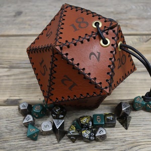 PDF Pattern: Leather D20 dice bag. Files to cut by hand or with a laser.