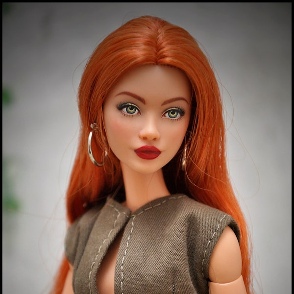 Barbie bambola ridipinta. Ooak.