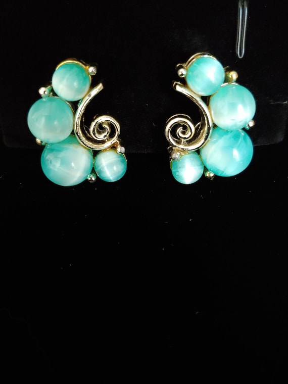 Vintage Lisner blue Thermoset Moonglow Clip Earri… - image 1