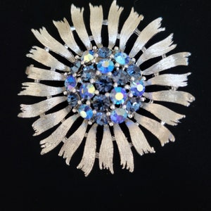 Vintage Lisner Rhinestone  Brooch