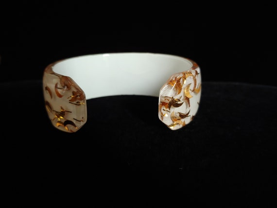 Vintage Lucite Confetti Cuff Bracelet - image 3