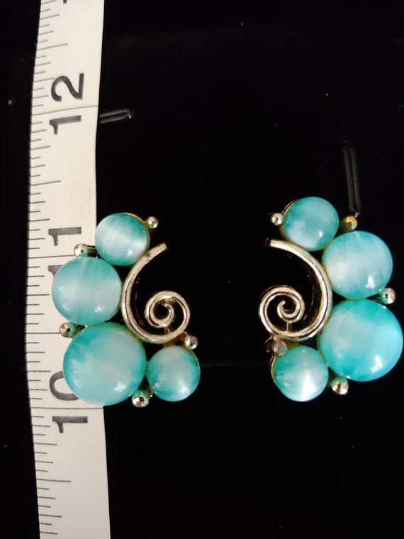 Vintage Lisner blue Thermoset Moonglow Clip Earri… - image 3