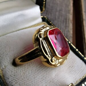 Vintage Synthetic Ruby 18k Ring - Etsy