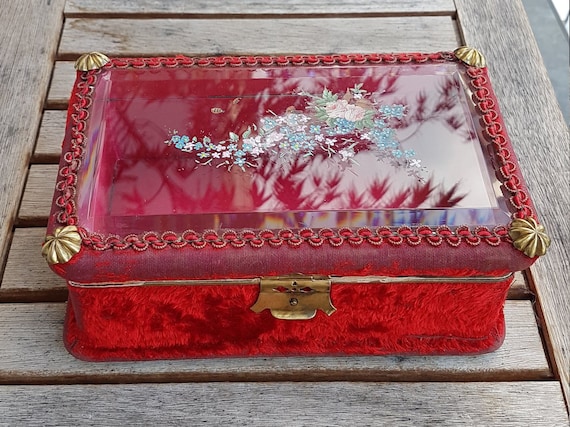 Art Nouveau Velvet Jewelry Box