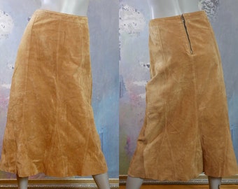 Tan Suede Skirt, 1990s European Vintage Genuine Leather Skirt: 12 US, 16 UK, Waist = 32 inches (81.28cm), Hips = Up to 38 inches (96.52cm)