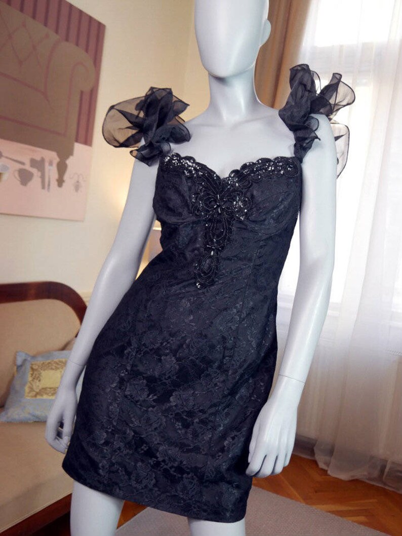 black cocktail dress size 16