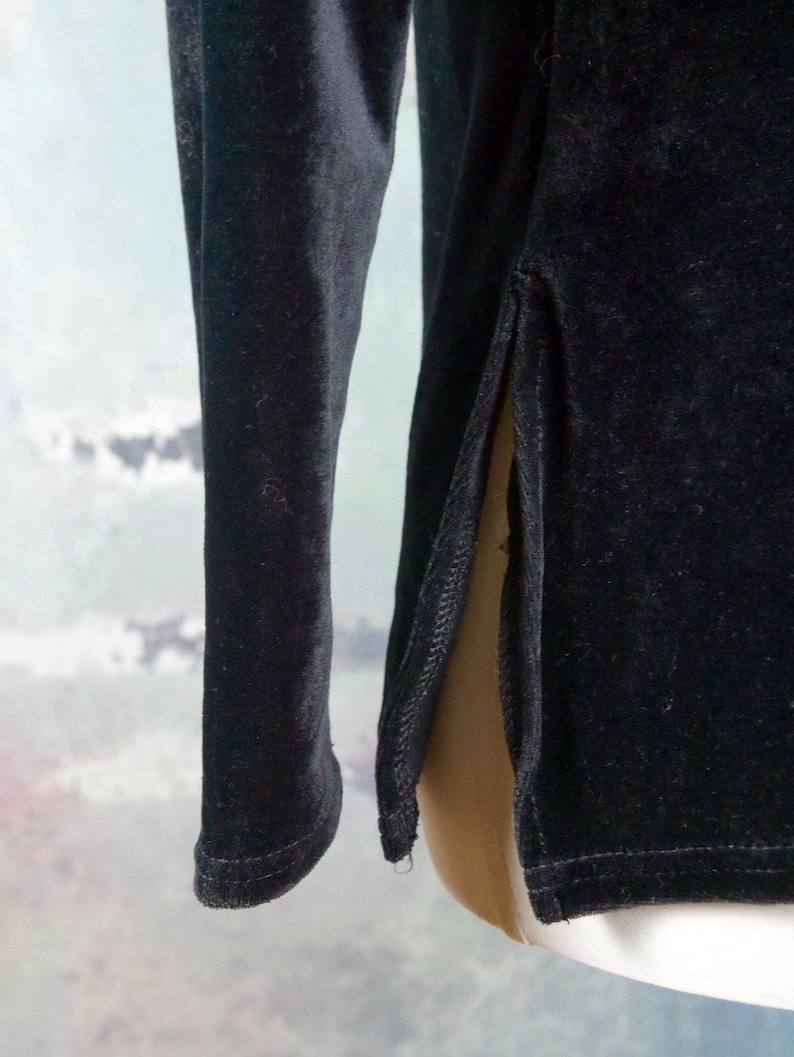 Black Long-Sleeve Shirt Blouse w Faux Fur Collar Size 4 US French Vintage Velour Top Size 8 UK