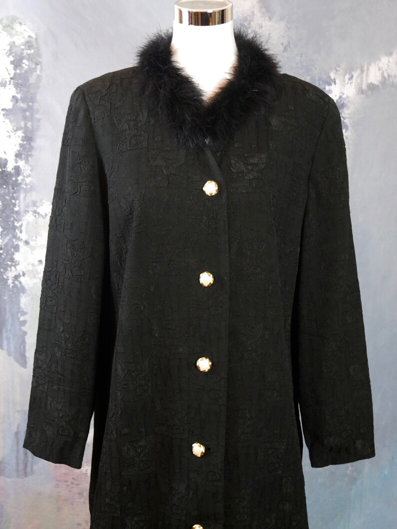 1822 UK Elegant Lightweight Evening Overcoat 1980s Black Opera Coat with Marabou Feather Trim Size 1416 US