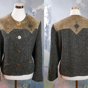Österreichische Jacke, 1990er Jahre Vintage Trachten Wolle Baumwolle Mischung Kohle grau abgeschnitten Jacke w braun Wildleder Schultern: Größe 16/18 US, 20/22 UK