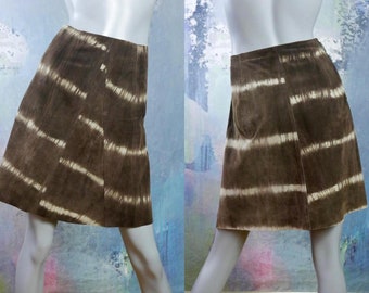 70s Suede Skirt, European Vintage Brown Leather Short Skirt: Waist = 31" (78.4cmcm), Hips = 40" (101.6cm)