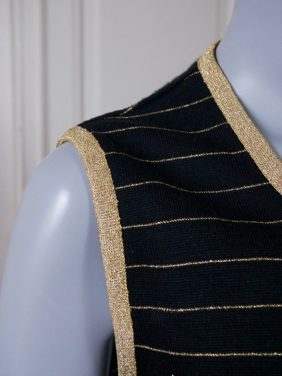 Boho Vest, 1970s Black Rounded-Front Cropped Wais… - image 5