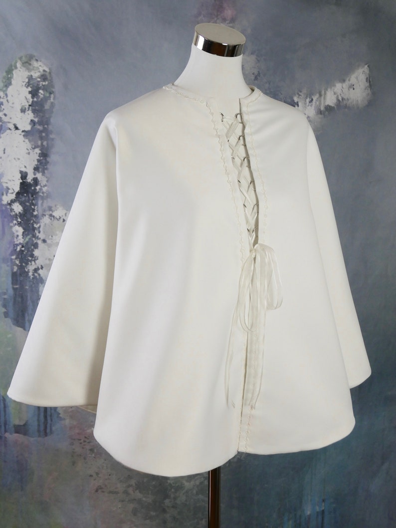 1416 UK White Satin Cape Size 1012 US Swedish Vintage Winter Wedding Capelet with Ribbon Front Tie