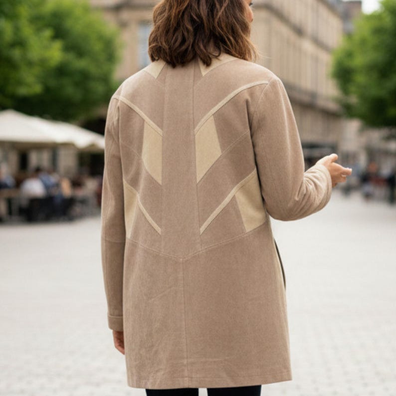 Vintage Suede Coat, Two-Tone Beige Mod 1970s Lightweight Leather Jacket, Size Large image 4