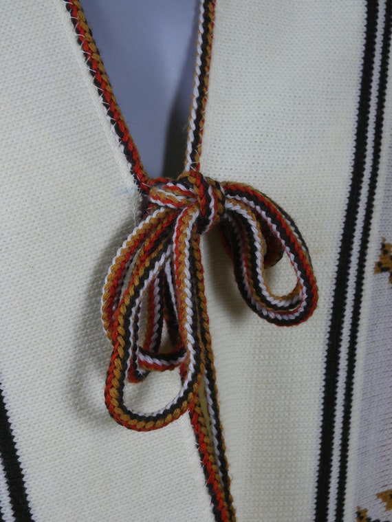Knit Poncho, European Vintage Cream Colored Soft … - image 4