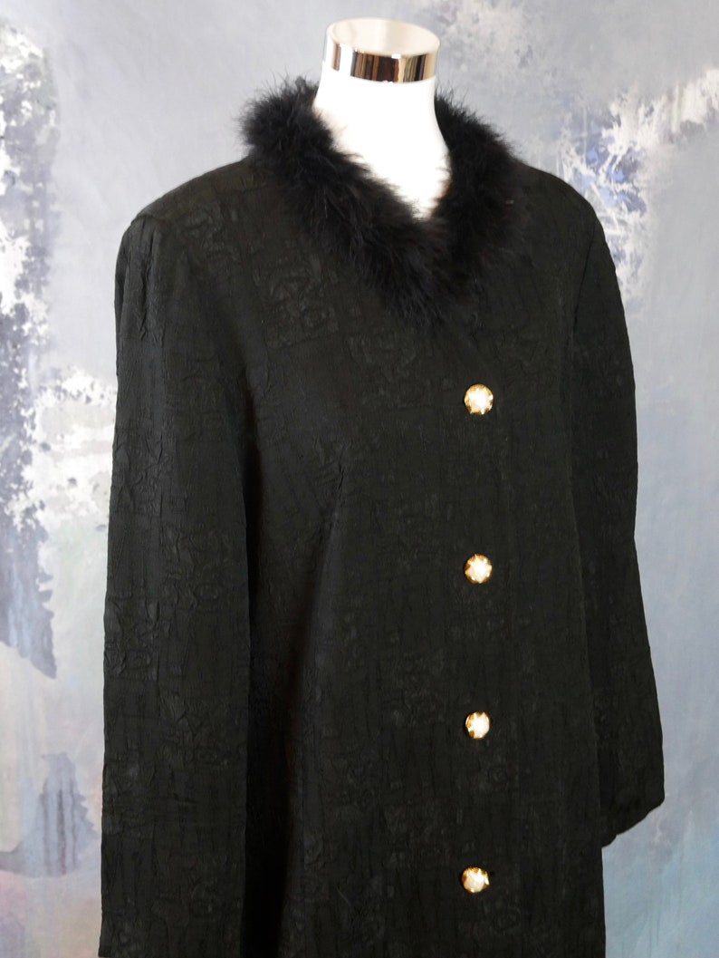1822 UK Elegant Lightweight Evening Overcoat 1980s Black Opera Coat with Marabou Feather Trim Size 1416 US