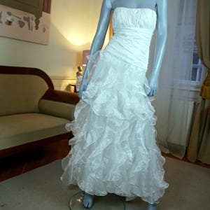 Vintage Wedding Dress, Sleeveless White Wedding Gown, European Bridal Dress w Goddess Pleats and Layered Skirt: Size 2 US, Size 6 UK image 8
