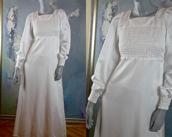 1970s Wedding Dress, Finnish Vintage Retro Bohemian White Bridal Gown: Size 8 US, Size 12 UK