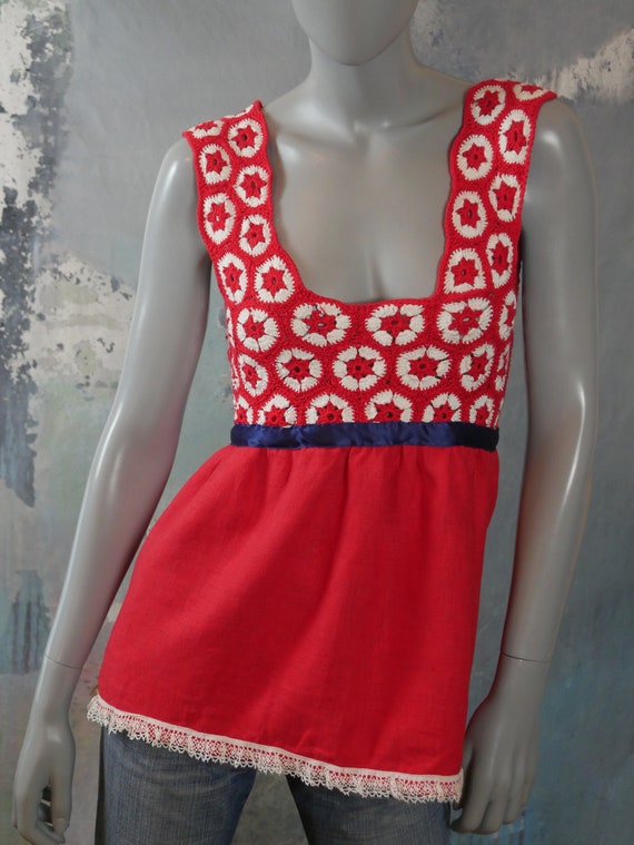 1970s Crochet Sleeveless Summer Top, Red & White … - image 3