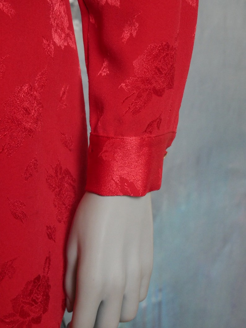 1980s European Vintage Long Tunic-Style Lightweight Blazer Top Red Floral Blouse Size 12 US 16 UK