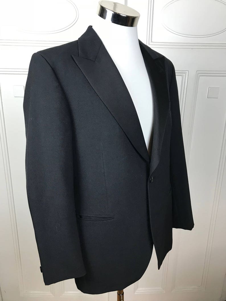 Vintage Tuxedo Jacket, Swedish Black Dinner Jacket w Silk Peak Lapels, European Smoking Jacket: Large, Size 40 US/UK image 5