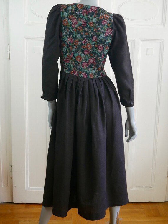 Black Linen Puff Sleeve Dress with Floral Brocade - image 5