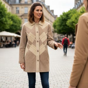 Vintage Suede Coat, Two-Tone Beige Mod 1970s Lightweight Leather Jacket, Size Large image 2