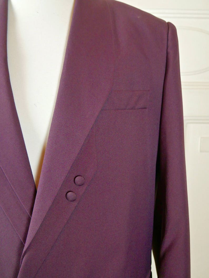 European Vintage 1980s Singled-Breasted Silk-Blend Purple Dinner Jacket Purple Tuxedo Jacket Size 38 USUK Smoking Jacket