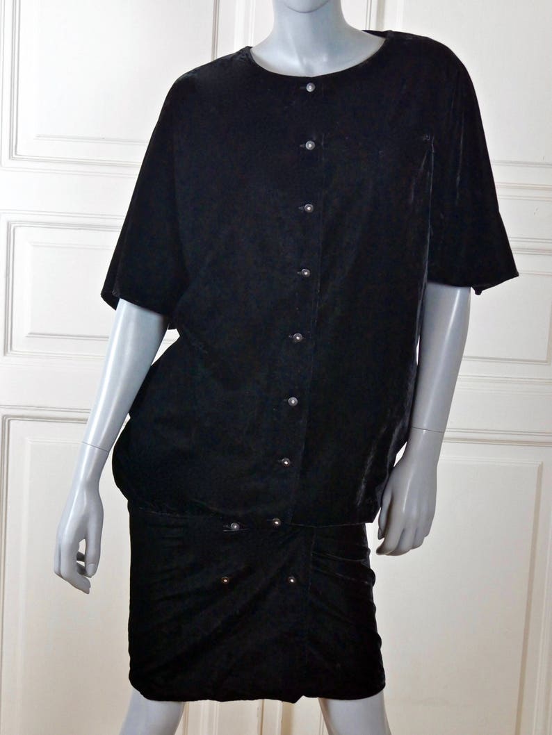 Diamante Buttons Cocktail Dress: Size 6 US 1980s Short-Sleeve Crushed Velvet Dress w Dropped Waistline Vintage Black Velvet Dress 10 UK