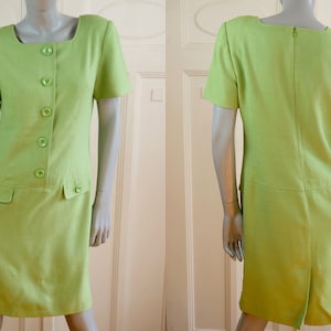 90s Vintage Short-Sleeve Apple Green Dress: Size 8 US, 12 UK