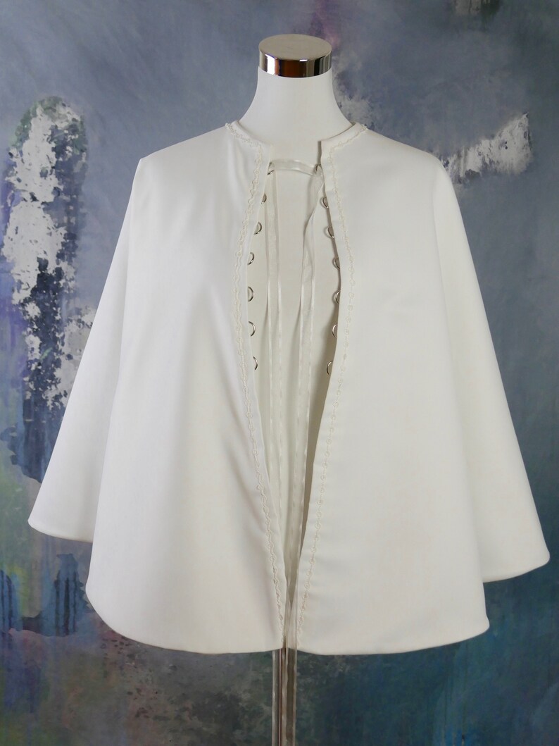 1416 UK White Satin Cape Size 1012 US Swedish Vintage Winter Wedding Capelet with Ribbon Front Tie