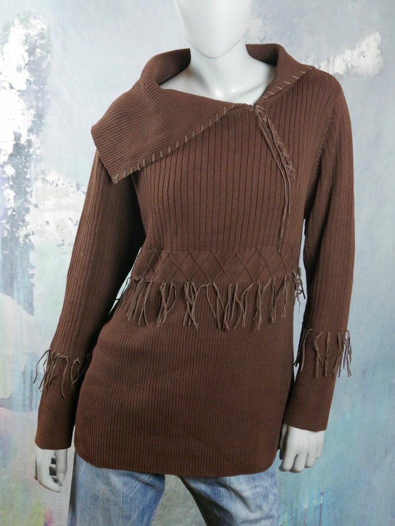 1980s Sweater Size Large 14 US, 18 UK European Vintage Brown Cotton Knit Pullover Top w Wide Asymmetrical Collar /& Faux Leather Fringe