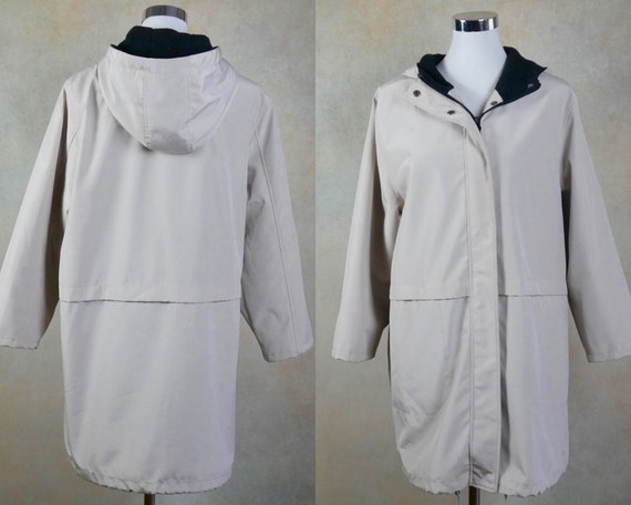 Cream raincoat with hood 2025