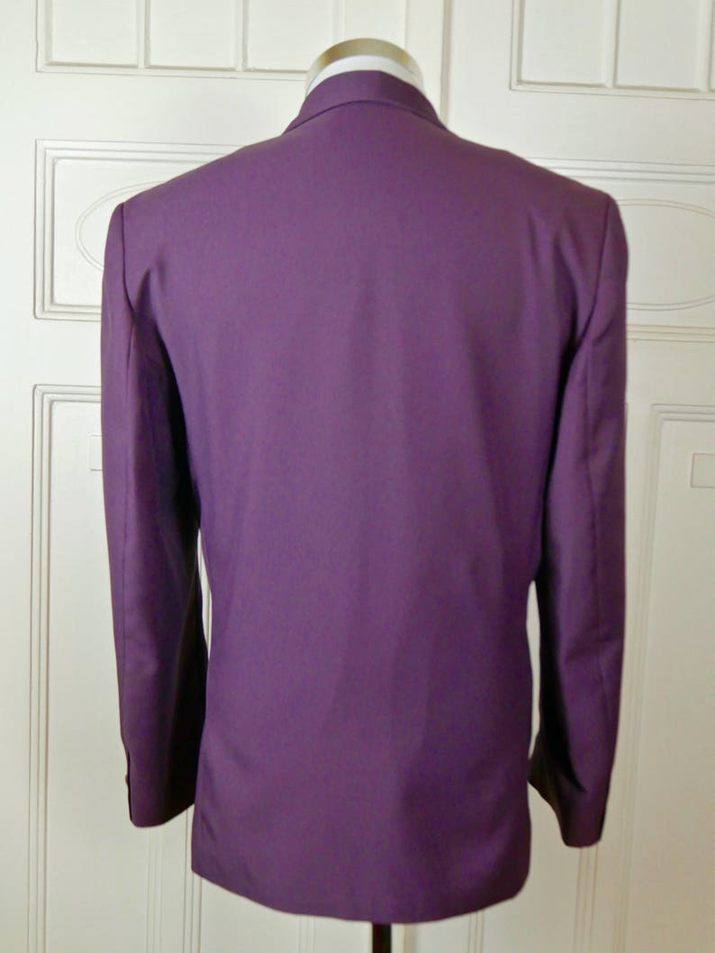 European Vintage 1980s Singled-Breasted Silk-Blend Purple Dinner Jacket Purple Tuxedo Jacket Size 38 USUK Smoking Jacket
