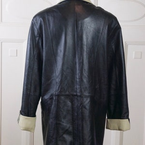 Vintage Black Leather Coat, 80s European Soft Lambskin Coat with Cream Collar, Size 14 US, 18 UK image 7