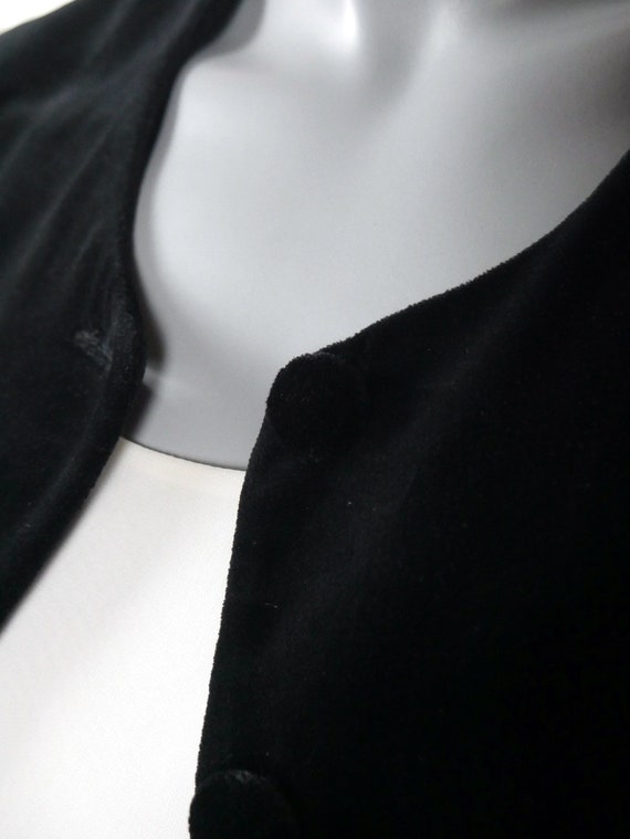 Black Velvet Cropped Blazer, European Vintage Sho… - image 2