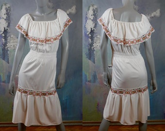 Ruffle Yoke White Sleeveless Summer Dress, 1970s European Vintage: Size 12 US, 16 UK