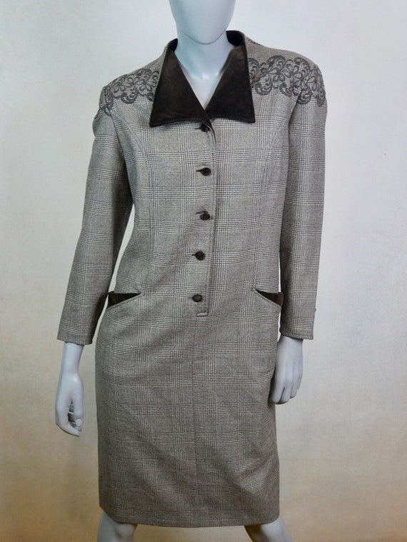80s Vintage Dress, Italian Light Brown Houndstoot… - image 2