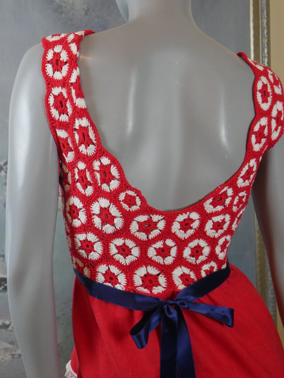 1970s Crochet Sleeveless Summer Top, Red & White … - image 8