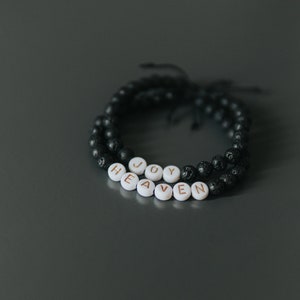 Juego de pulseras personalizadas, 2 pulseras, pulseras personalizadas ajustables, cuentas de letras, pulseras de letras, haga su texto, pulsera difusora
