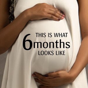 Voici à quoi ressemble 6 mois SVG, chargement de bébé, nouveau-né, maman enceinte, ventre de bébé, future maman, bientôt disponible, téléchargement numérique