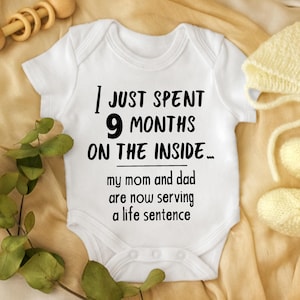 Ik heb net 9 maanden aan de binnenkant doorgebracht, pasgeboren baby SVG, grappig citaat pasgeboren shirt, nieuwe moeder babyshower cadeau, leven dienen, digitale download