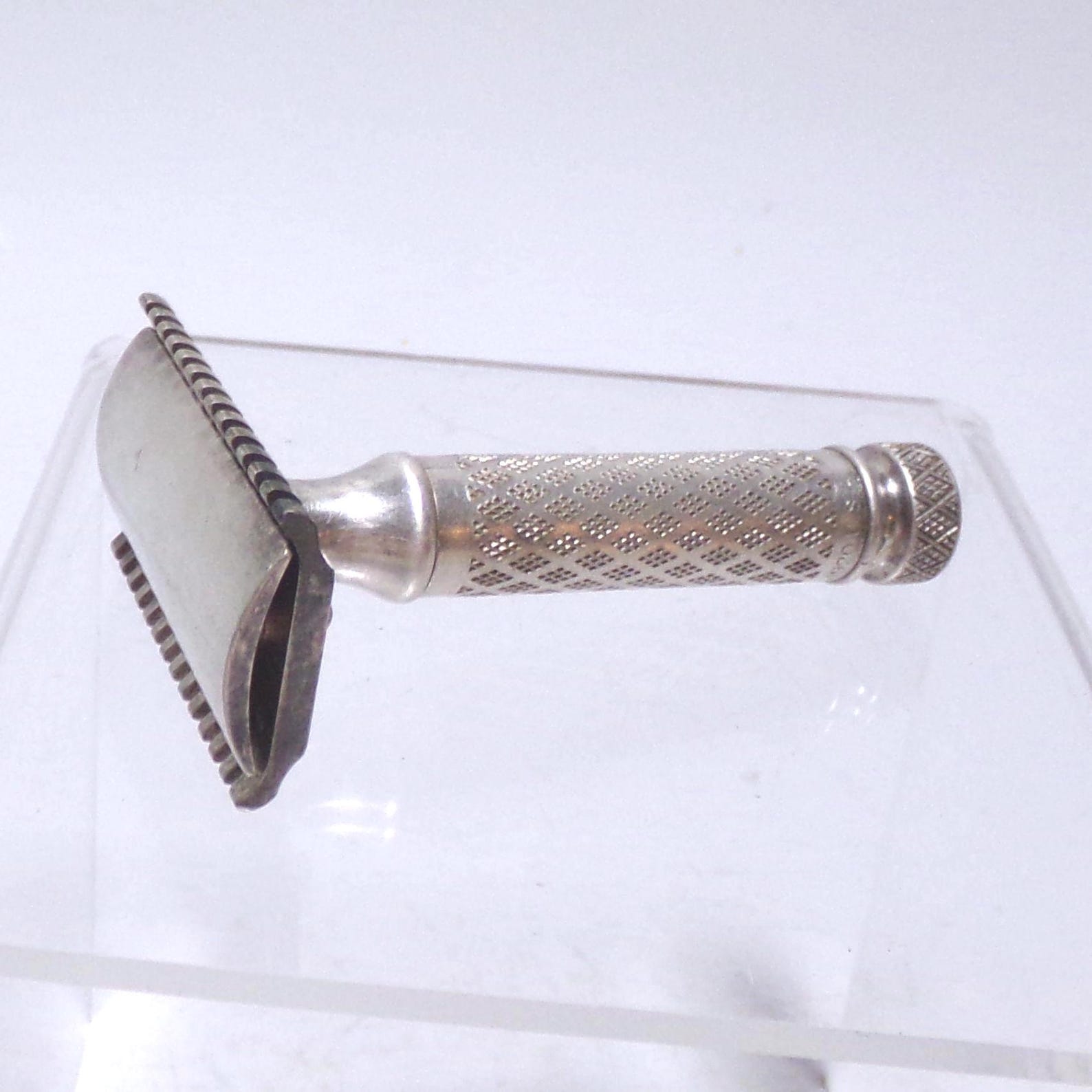 Gillette Razor and Box Vintage Double-edged Safety Razor Silver-tone ...