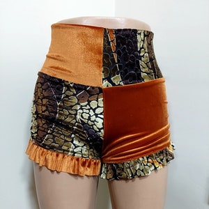 Colorful velvet ruffle shorts