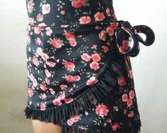 Plus size floral ruffle shorts/ 2X shorts/ Booty shorts/ Gothic shorts/ Womans shorts/ Tied on the side