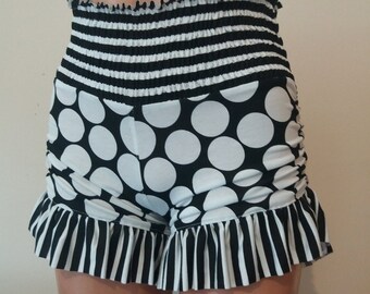 Black and white cotton ruffle shorts/ Black and white striped shorts/ Scrunchie polka dot shorts/ Plus size/ High waisted / Dance shorts