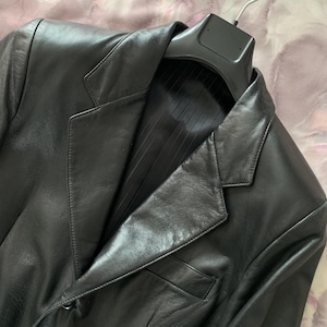 Ogilvy monsieur (40/m) Veste en cuir souple d'agneau véritable des années 90 pour homme pardessus blazer formel classique doom goth luxe. Noir. Fabriqué au Canada