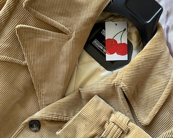 sears the men’s store (40/m) 80’s cotton blend classic western country belted corduroy jacket classic jacket coat. beige. Made in canada?