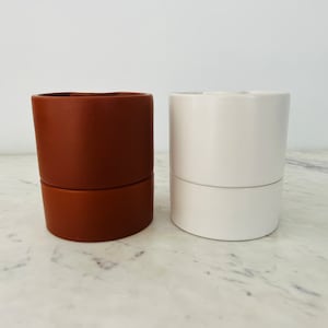 Oliver Pot - Self Watering Pot - Two Piece Saucer - Available in Multiple Colors