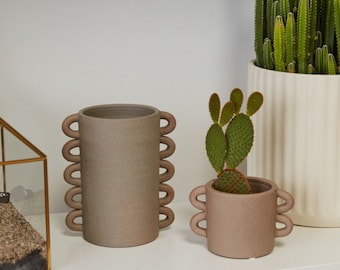 Loop Planter - Minimalist Pottery