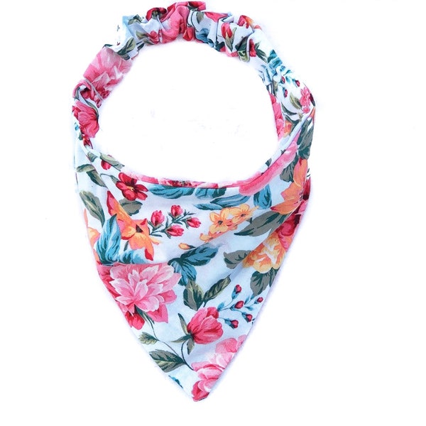 Spring Flower Dog Bandana// Floral Dog Bandana// Dog Scarf// Dog Accessories// Spring Dog Bandana// Yellow Dog Bandana// Flower Dog Bandana